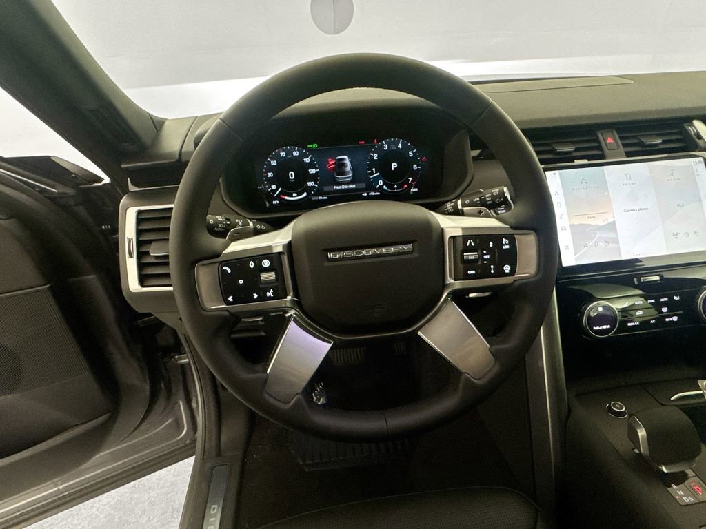 New 2026 Land Rover Discovery S AWD/4WD image 10