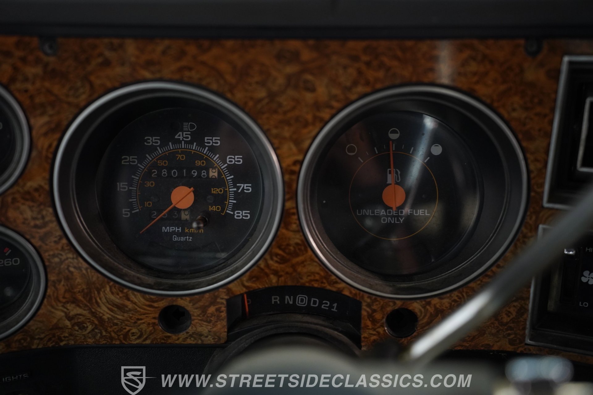 Used 1990 Chevrolet Suburban 2WD image 40