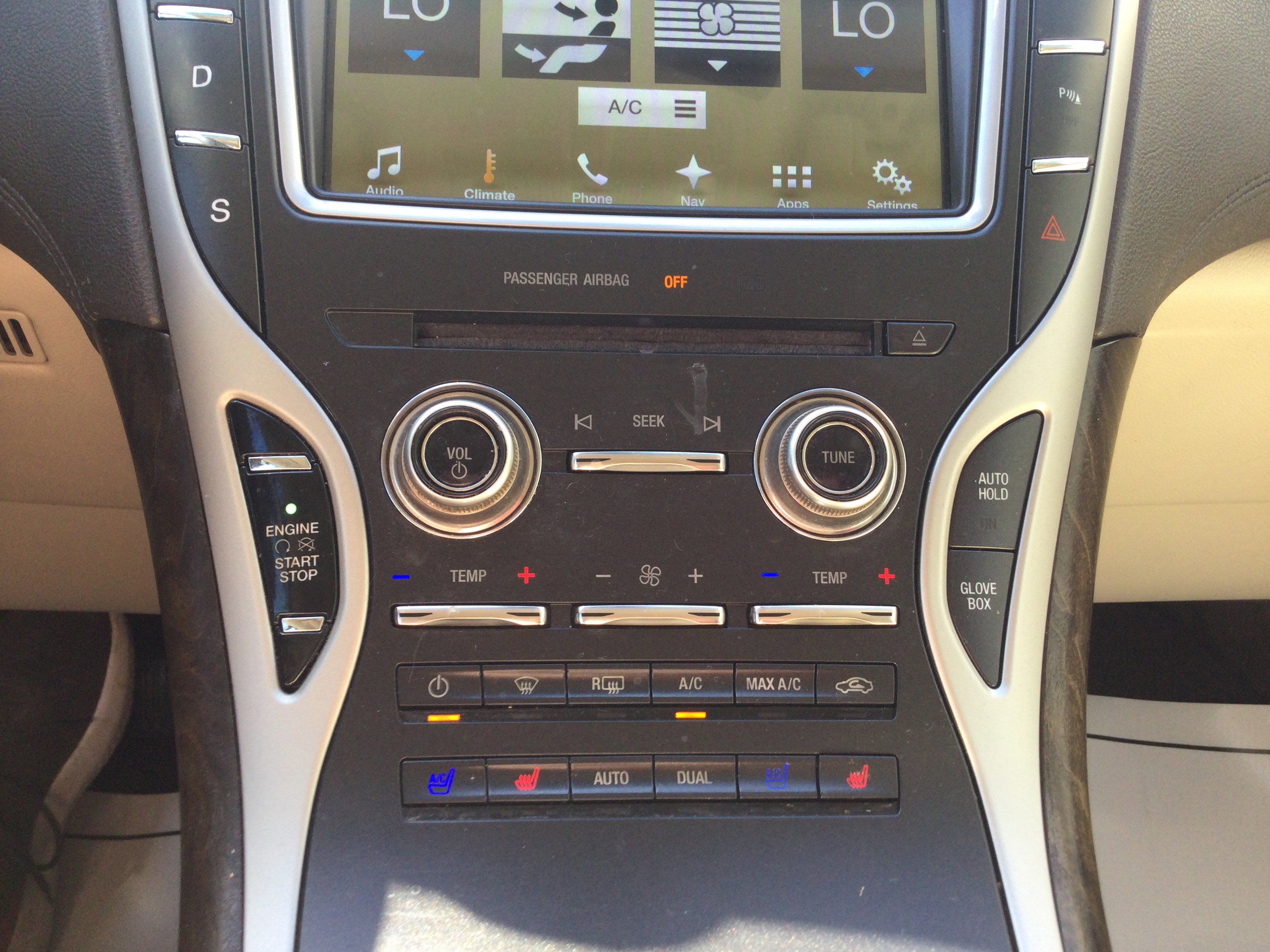 Used 2016 Lincoln MKX Reserve w/ Technology Package image 14