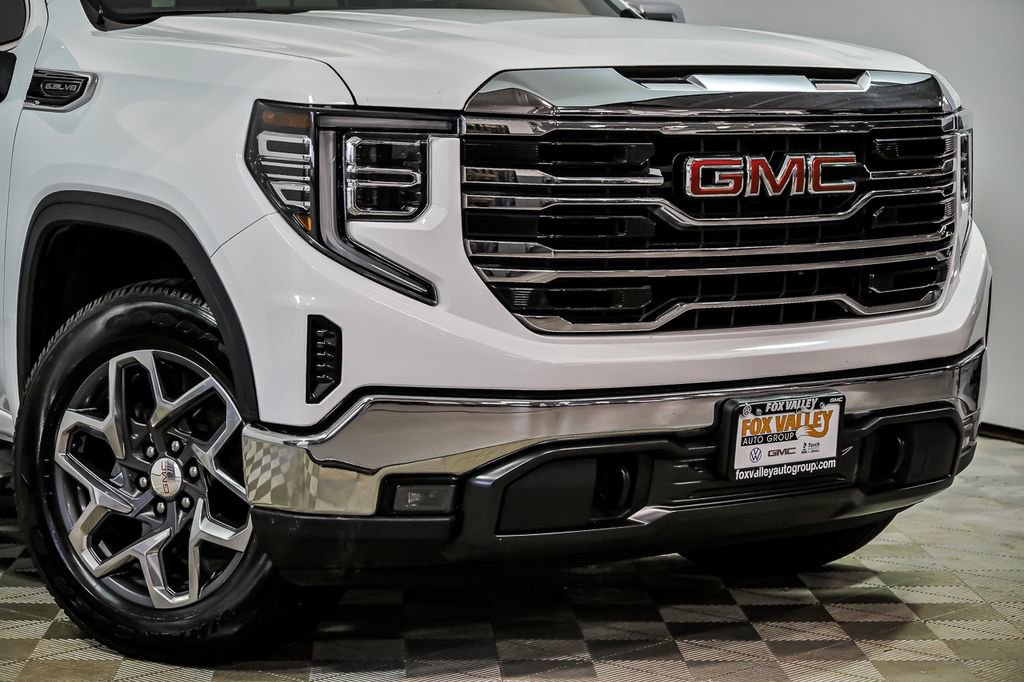 Used 2023 GMC Sierra 1500 SLT w/ SLT Convenience Package AWD/4WD image 2