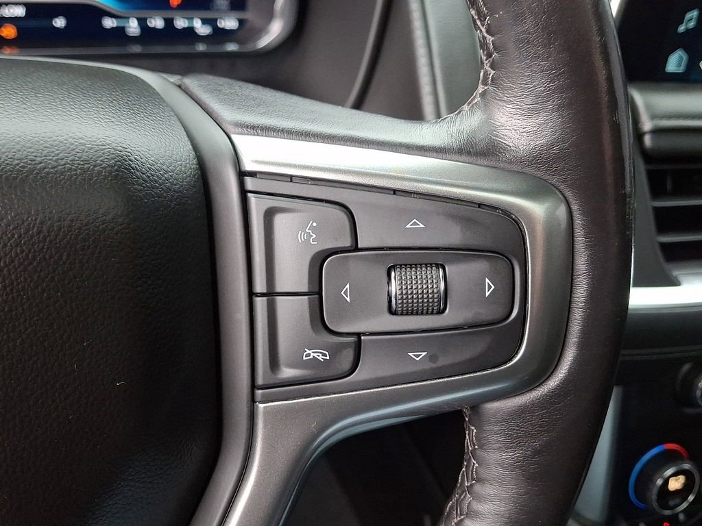 Used 2022 Chevrolet Suburban Z71 w/ Luxury Package image 26