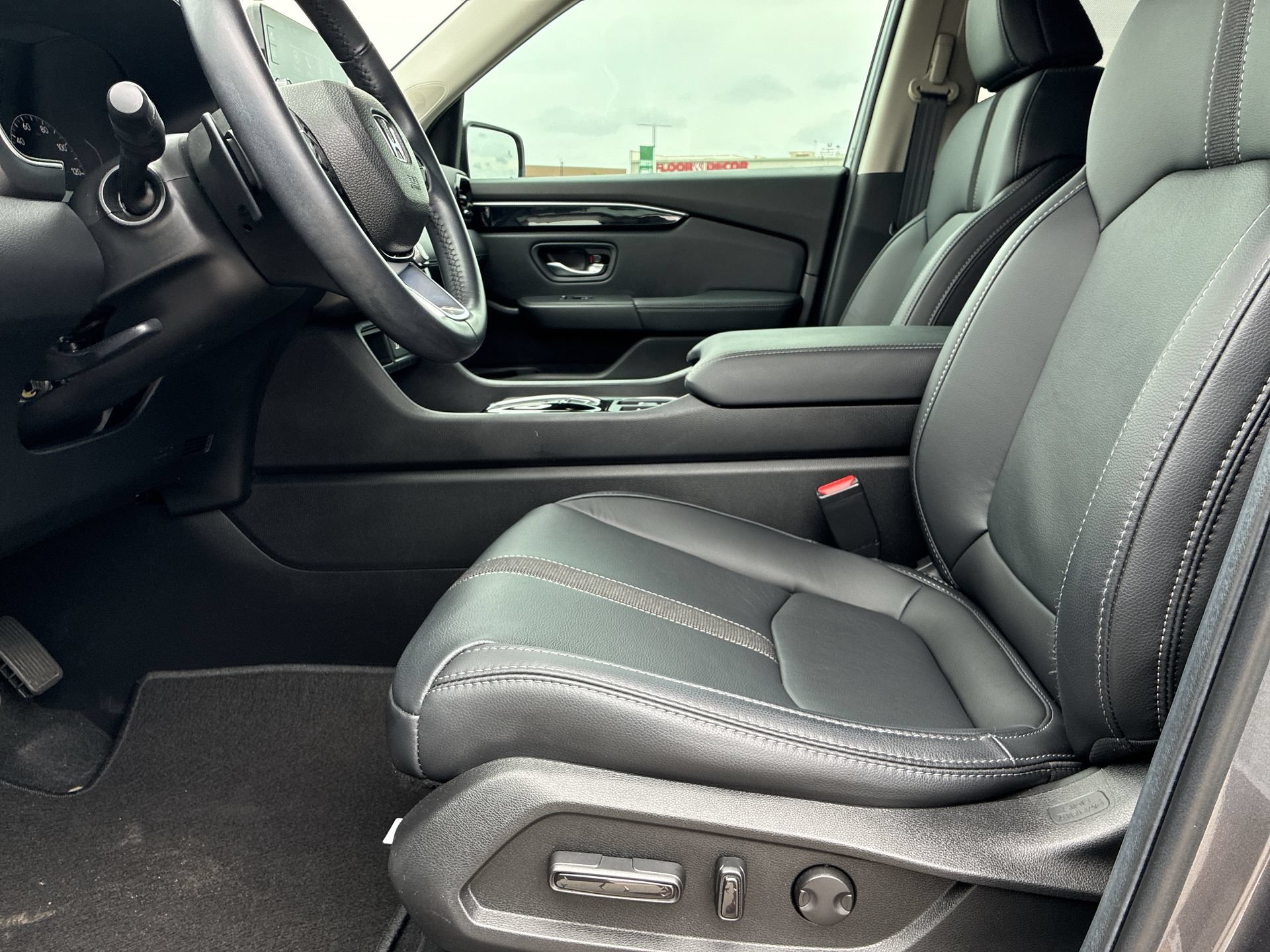 Certified 2025 Honda Pilot EX-L image 18