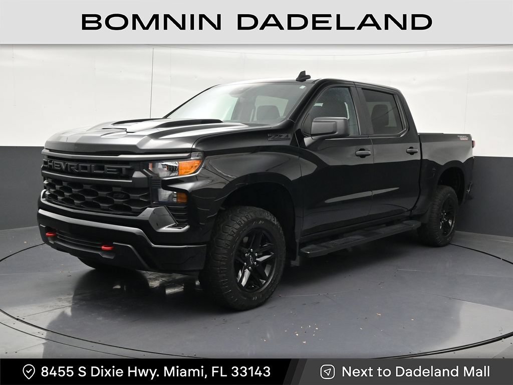 Used 2023 Chevrolet Silverado 1500 Custom Trail Boss w/ LPO, Dark Essentials Package AWD/4WD image 1