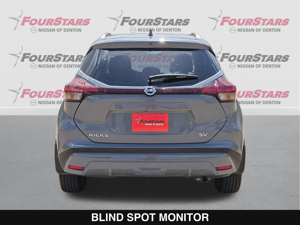 Used 2021 Nissan Kicks SV image 5