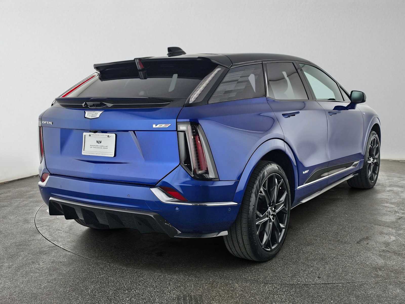 New 2027 Cadillac Optiq V w/ Deep Ocean Design Edition AWD/4WD image 3