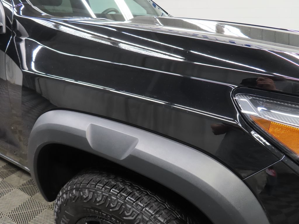 Used 2024 Chevrolet Colorado Trail Boss w/ Advanced Trailering Package AWD/4WD image 35