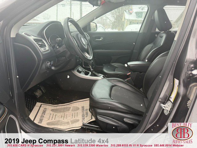 Used 2019 Jeep Compass Latitude w/ Cold Weather Group AWD/4WD image 14