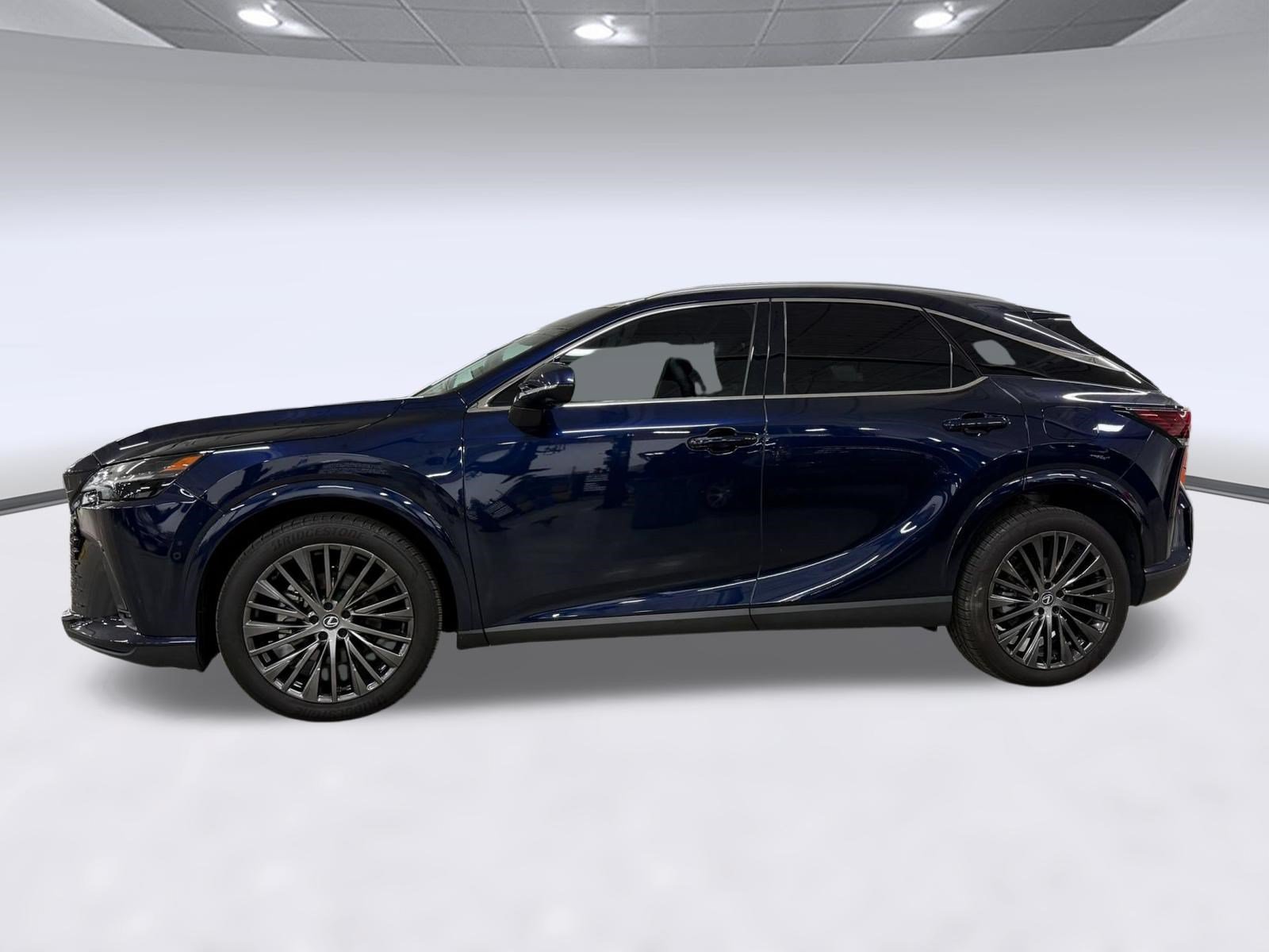 Used 2023 Lexus RX 350 FWD w/ Cold Area Package image 2