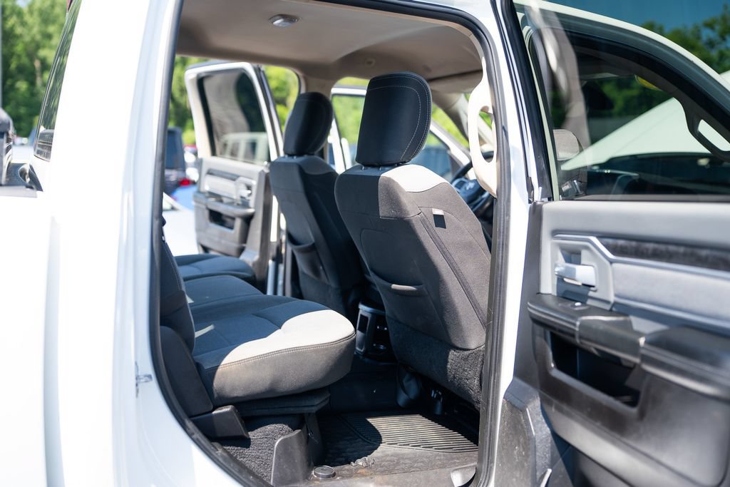 Used 2019 RAM 3500 Big Horn w/ Protection Group AWD/4WD image 13