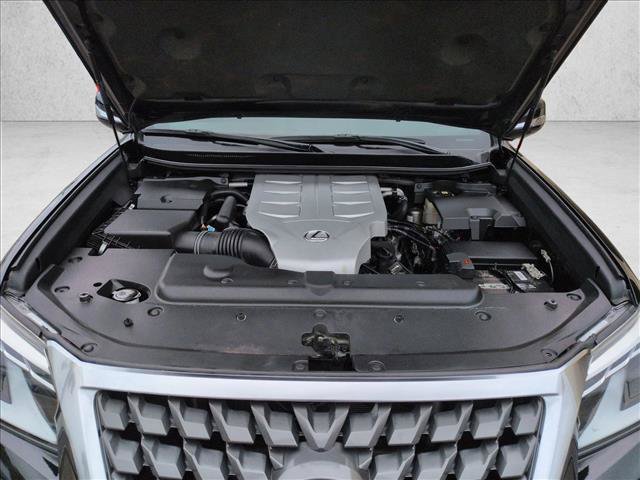 Used 2021 Lexus GX 460 Premium w/ Accessory Package AWD/4WD image 25