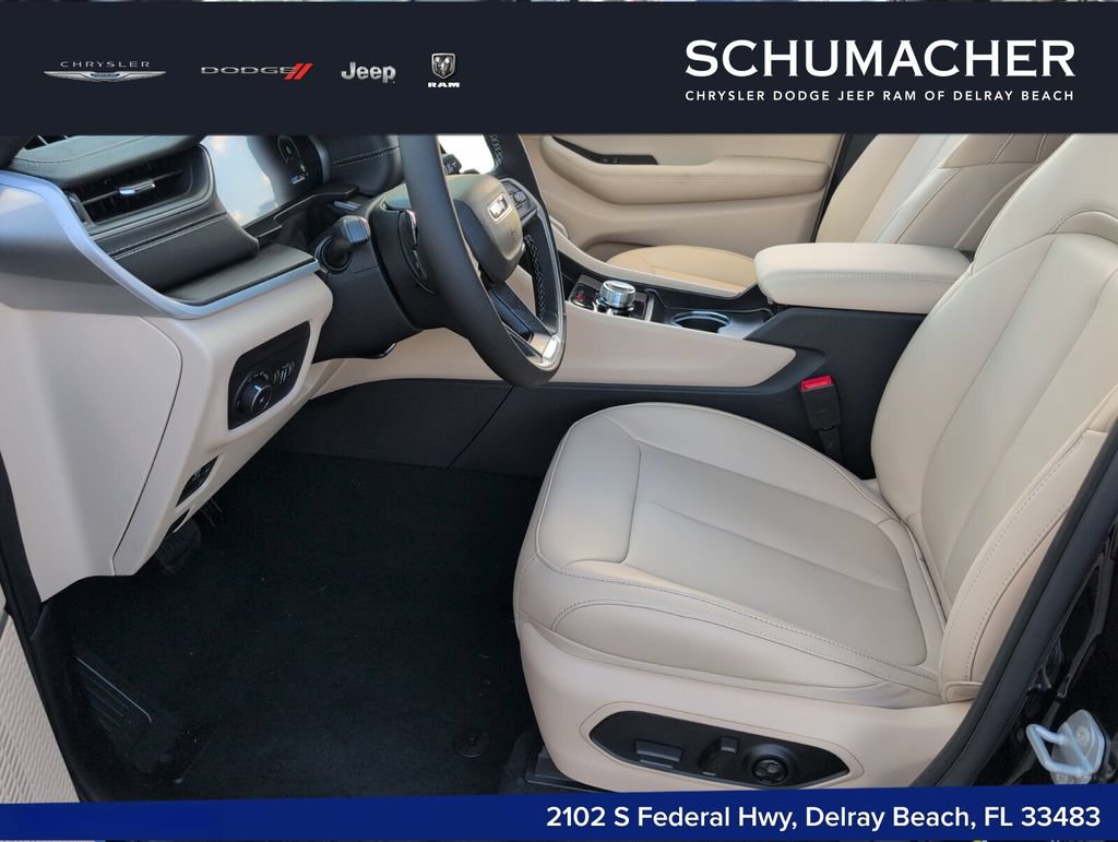 New 2025 Jeep Grand Cherokee Limited AWD/4WD image 6