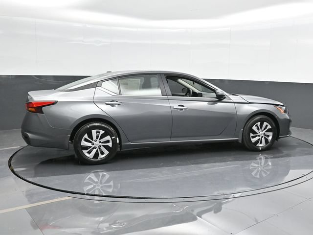 Used 2025 Nissan Altima 2.5 S FWD image 4