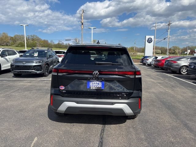 New 2026 Volkswagen Tiguan SE AWD/4WD image 9
