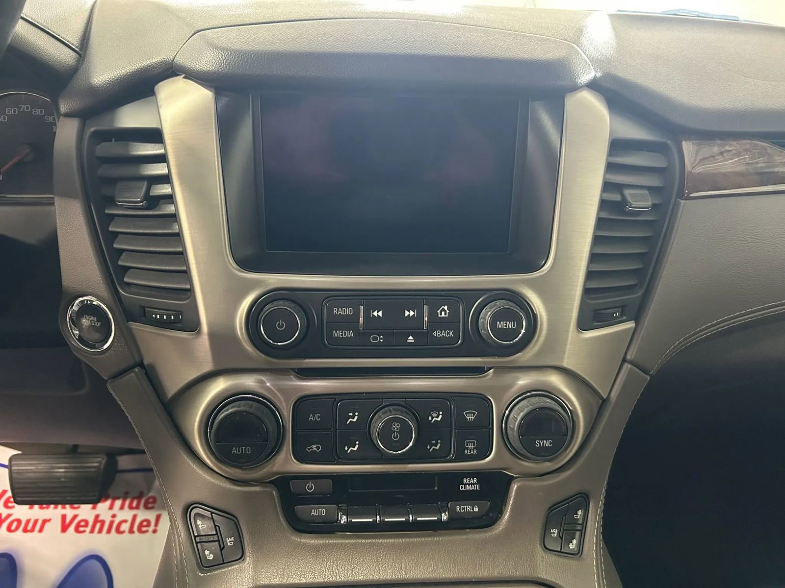 Used 2015 GMC Yukon Denali w/ Open Road Package AWD/4WD image 15