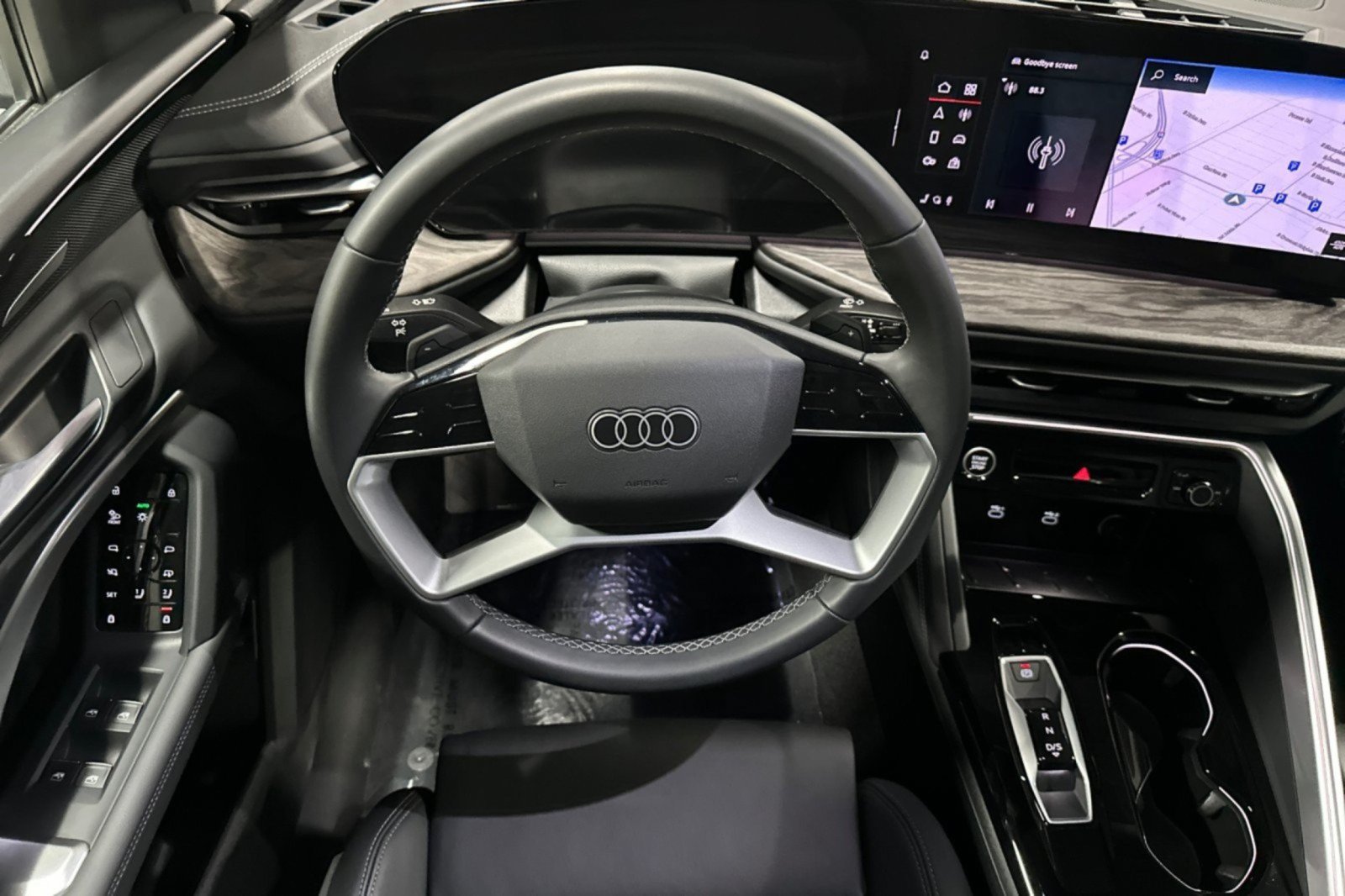 Used 2025 Audi Q5 Premium Plus w/ Premium Plus AWD/4WD image 13