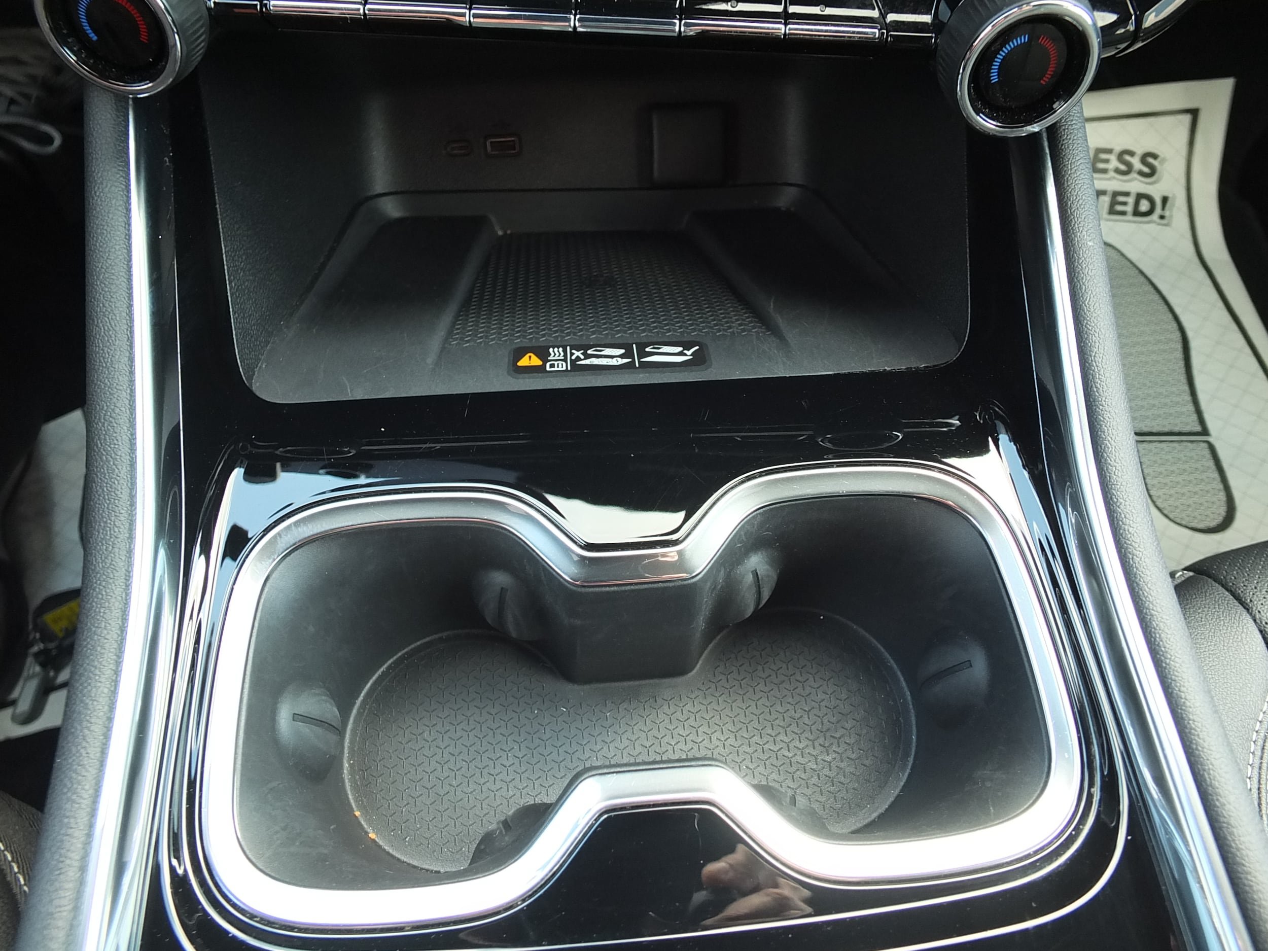 Used 2026 Chevrolet Traverse LT FWD image 23