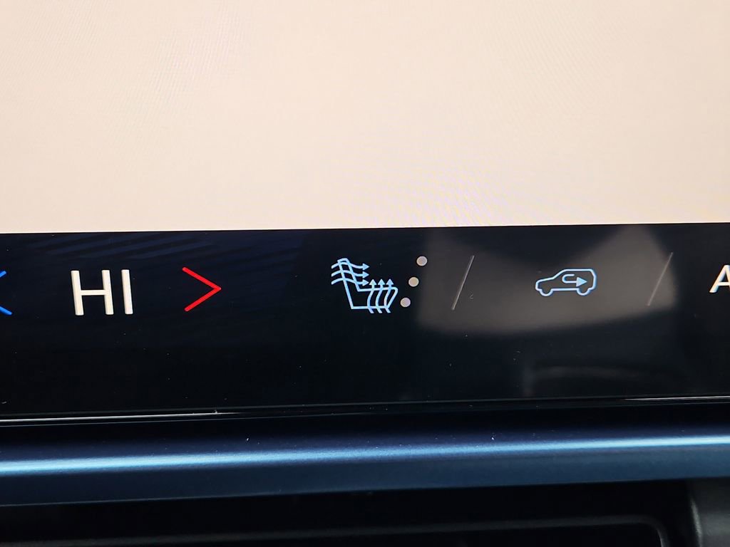 New 2026 Chevrolet Equinox EV LT image 12