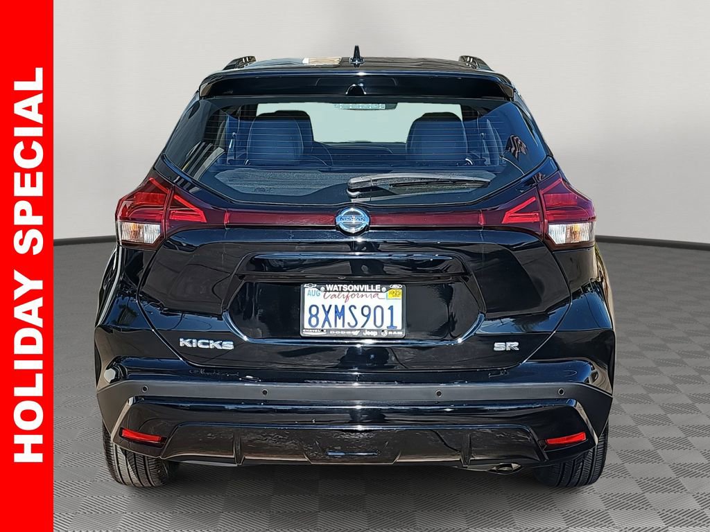 Used 2021 Nissan Kicks SR w/ SR Premium Package image 4