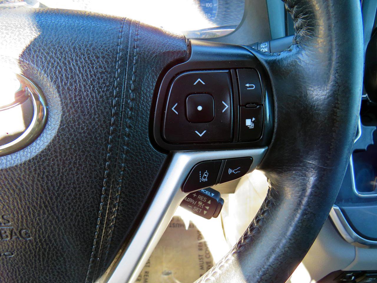 Used 2019 Toyota Sienna XLE FWD image 27