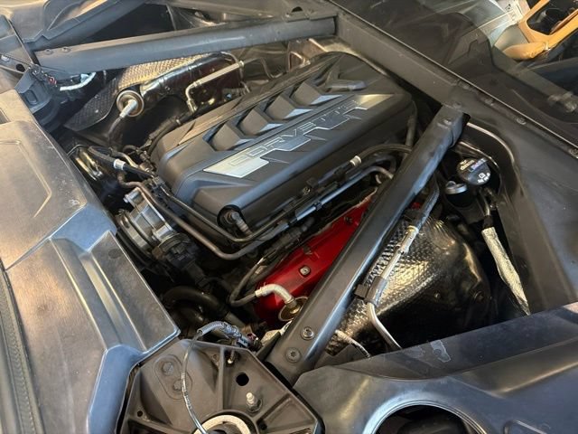 Used 2021 Chevrolet Corvette Stingray Preferred Cpe w/ Z51 Performance Package RWD image 25