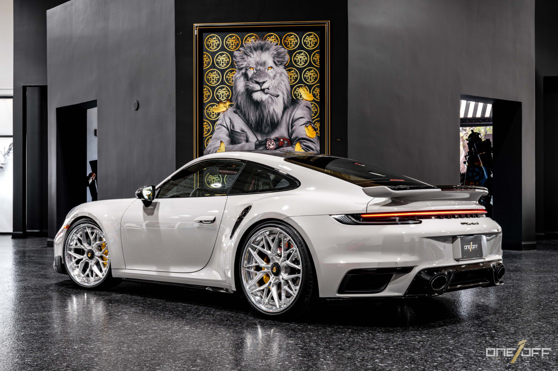 Used 2022 Porsche 911 Turbo S AWD/4WD image 32
