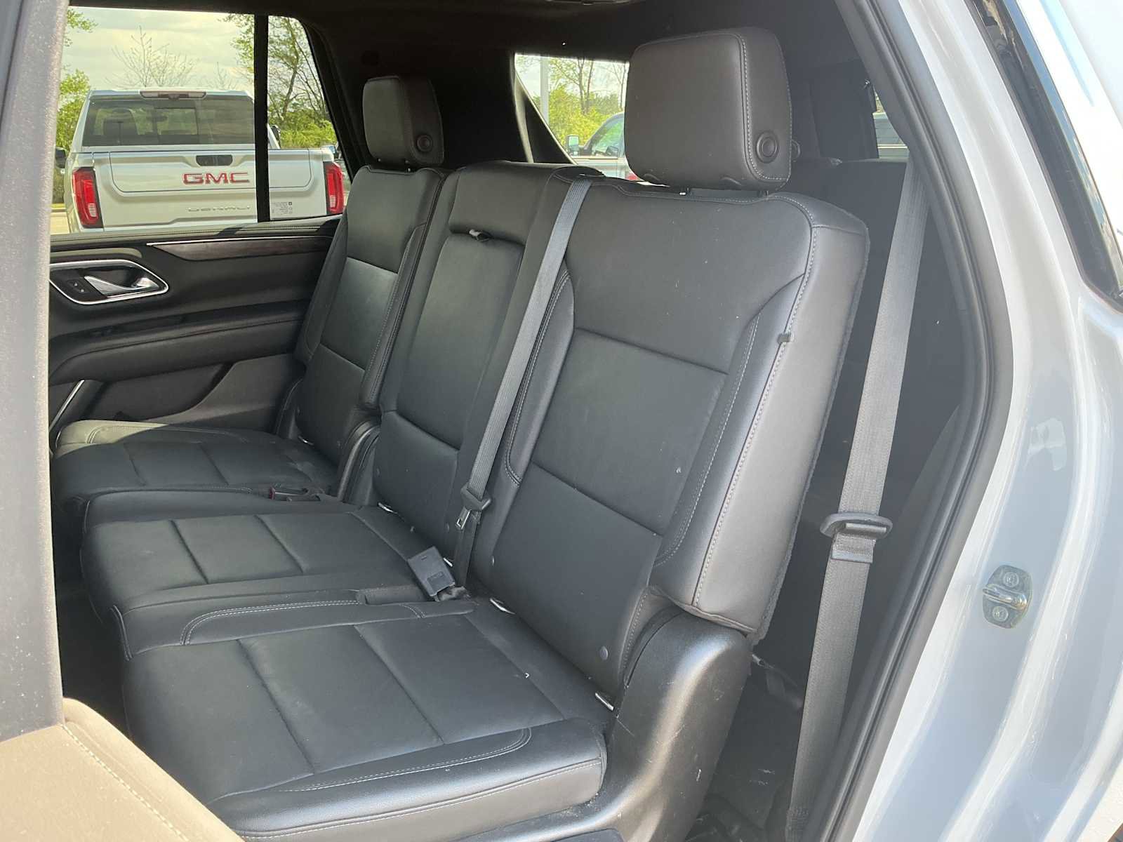 Used 2021 Chevrolet Tahoe LT w/ LT Signature Package AWD/4WD image 23