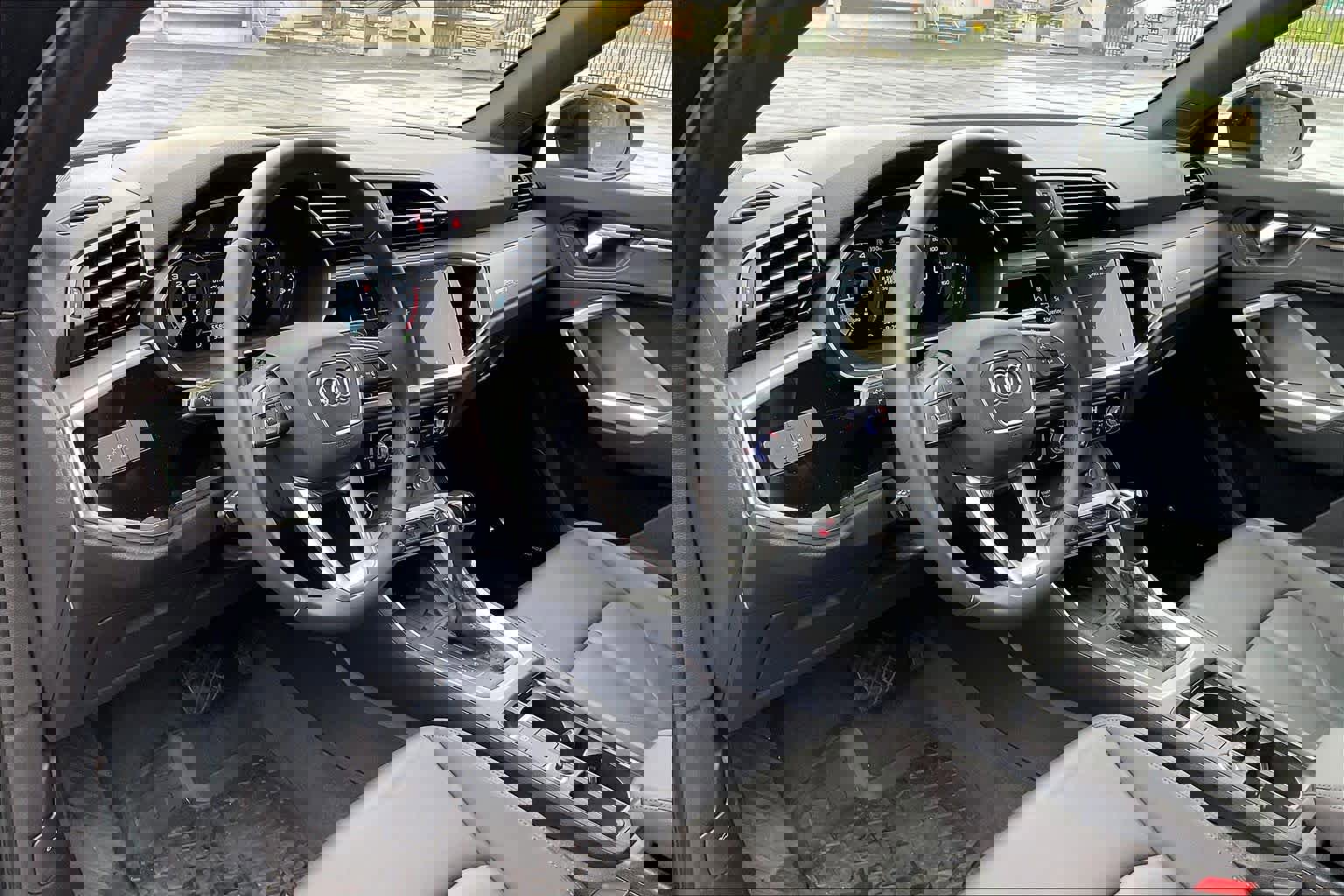 Used 2025 Audi Q3 2.0T Premium Plus image 17