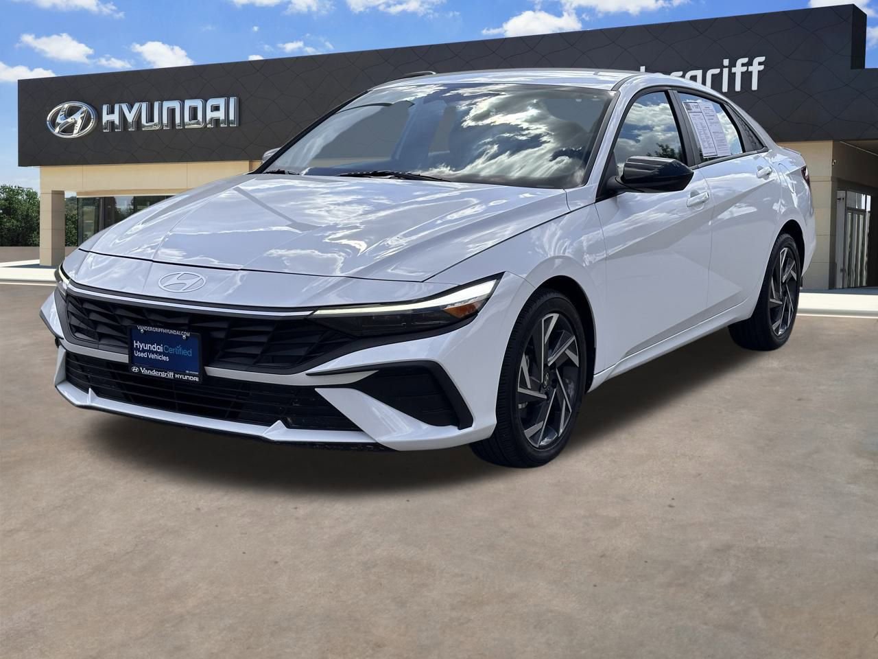 Certified 2025 Hyundai Elantra Sport w/ Cargo Package image 5