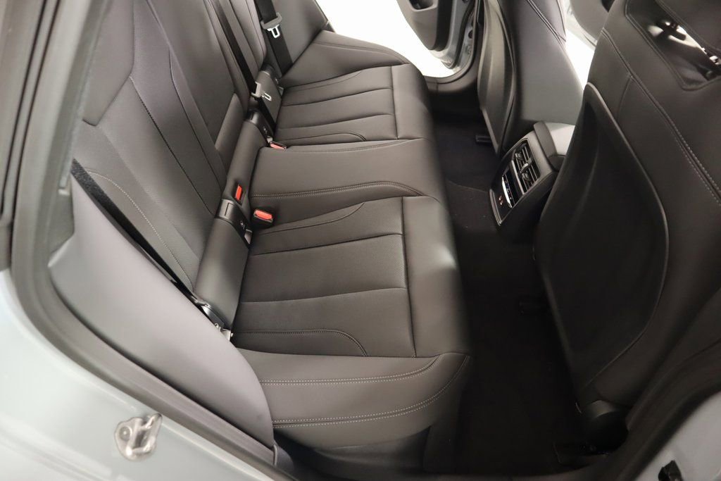 New 2025 BMW i4 xDrive40i w/ M Sport Package image 15