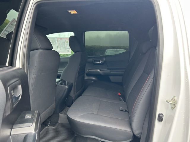 Used 2019 Toyota Tacoma TRD Off-Road w/ Technology Package image 16