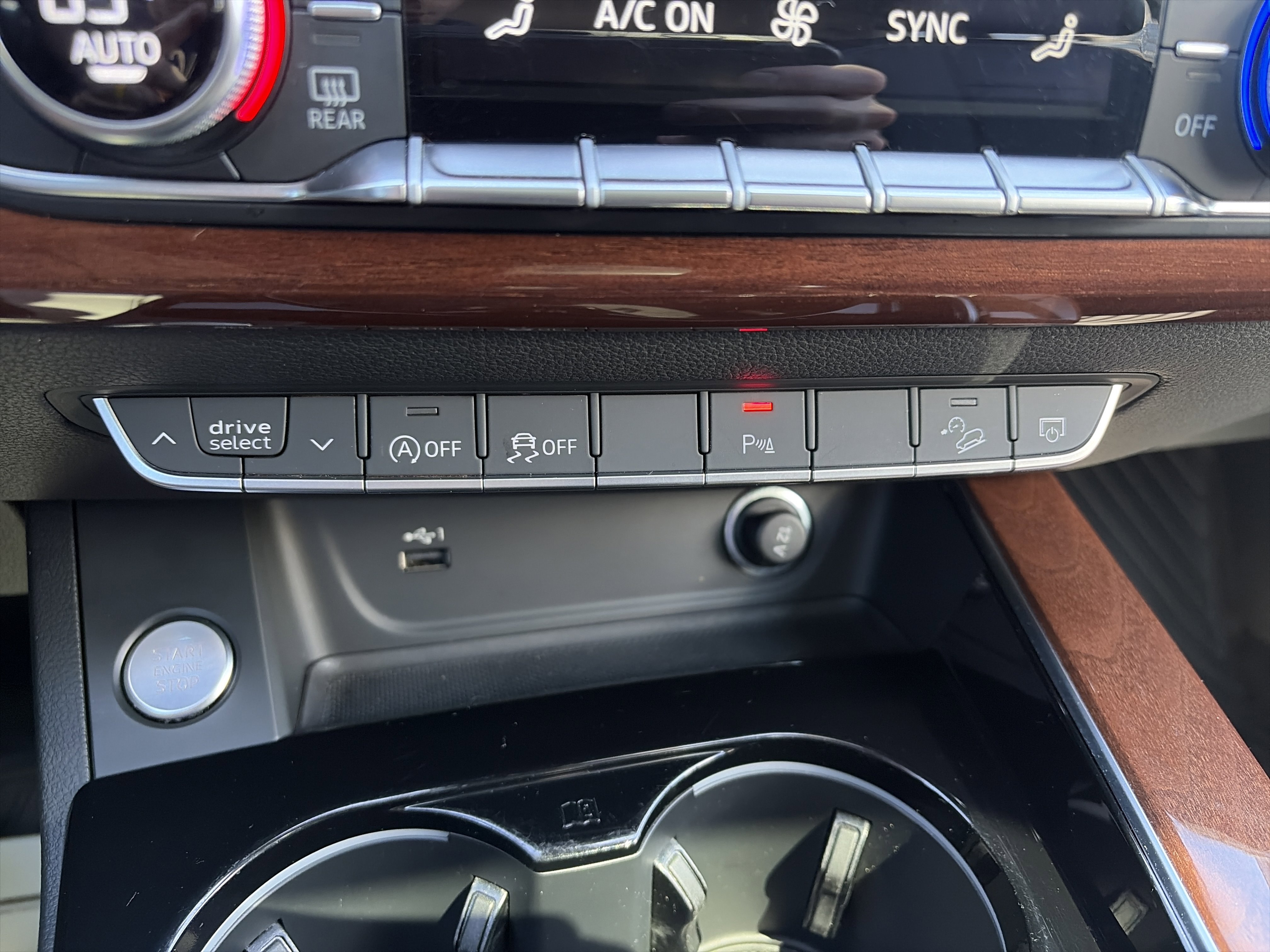 Used 2022 Audi A4 2.0T allroad Premium w/ Convenience Package image 23