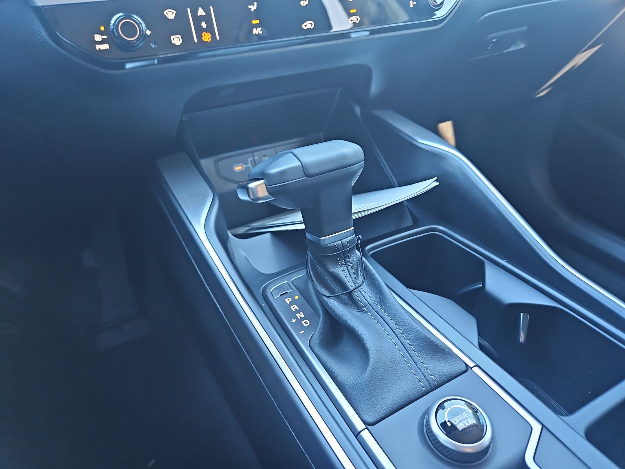 New 2026 Kia Sorento LX FWD image 27