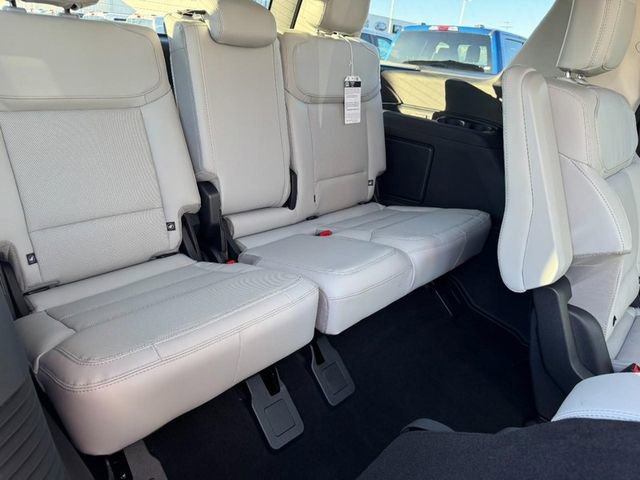 New 2025 Ford Expedition Platinum w/ Driver's Package image 6