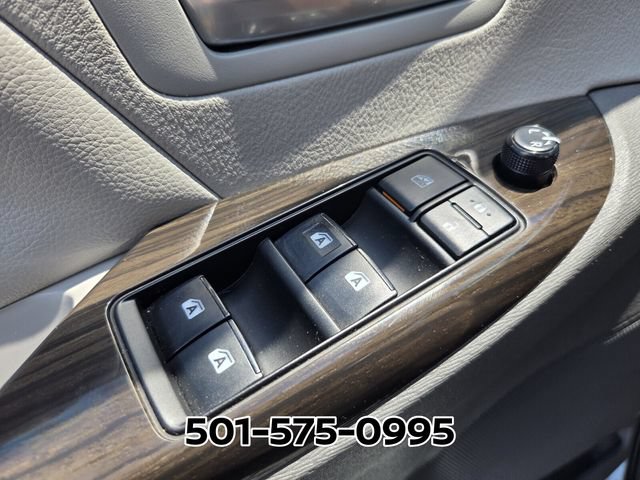 Used 2018 Toyota Sienna XLE w/ XLE Navigation Package FWD image 30