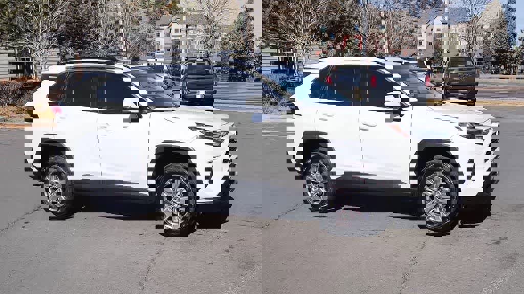 Used 2024 Toyota RAV4 XLE image 2