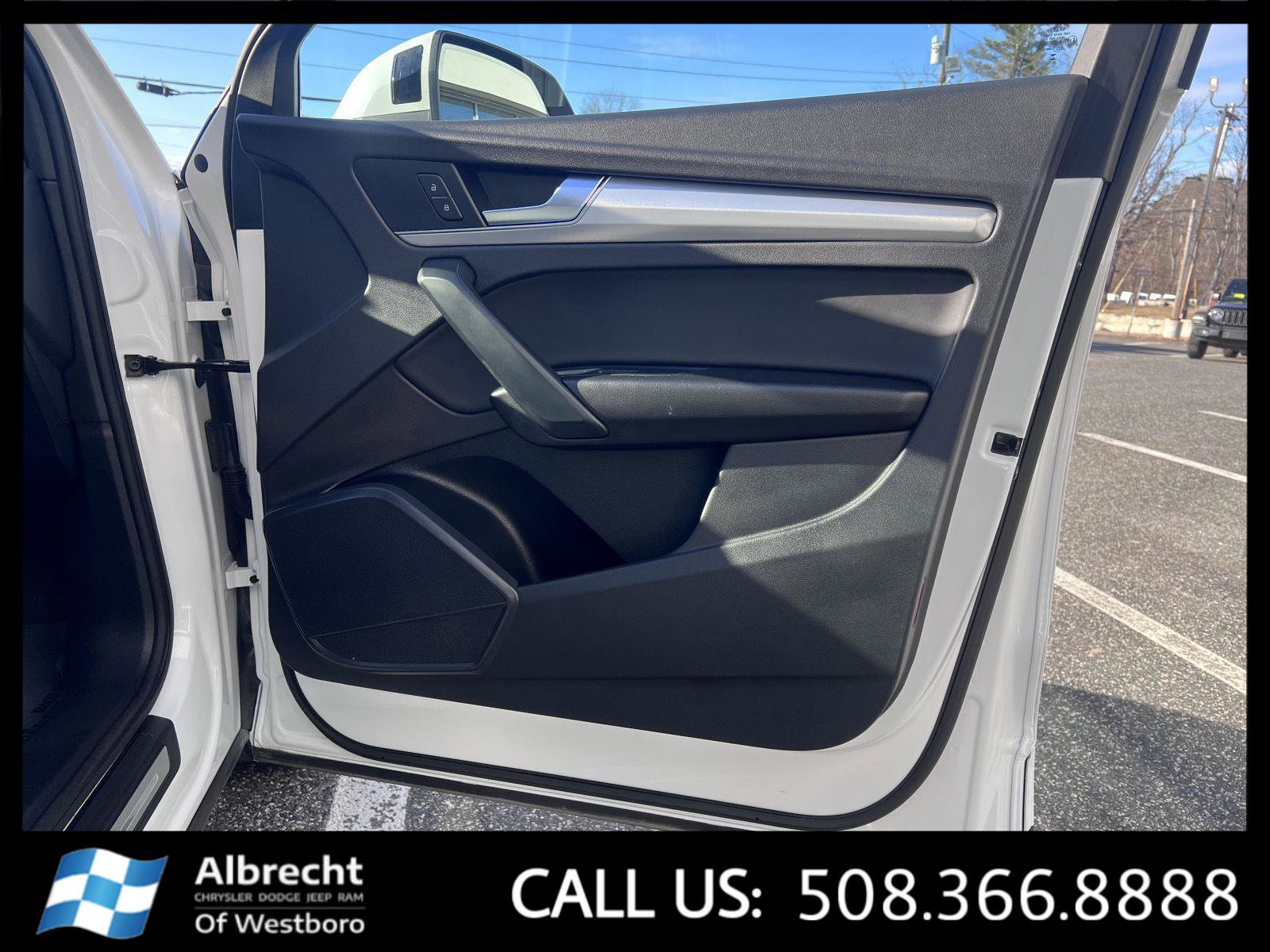 Used 2025 Audi Q5 2.0T Premium image 22