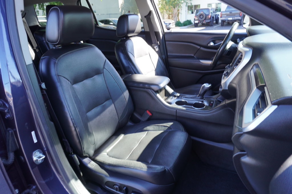 Certified 2018 GMC Acadia SLT FWD image 17