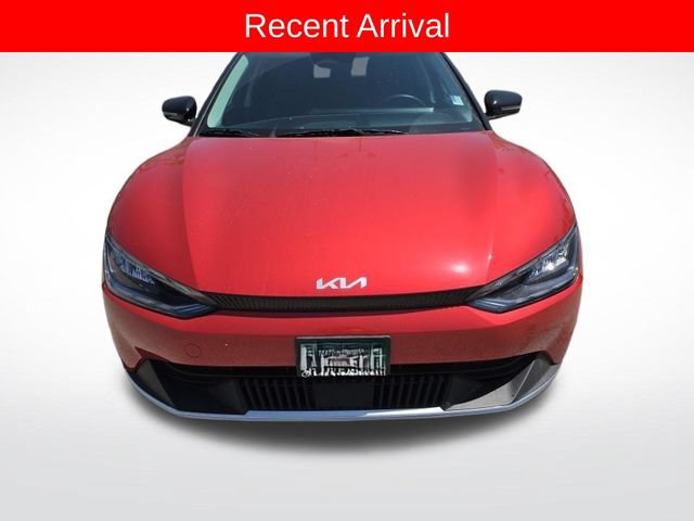 Used 2024 Kia EV6 Light RWD image 2