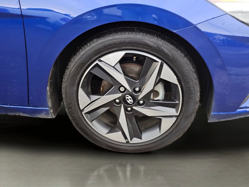 Used 2022 Hyundai Elantra SEL w/ Convenience + Premium Package FWD image 23