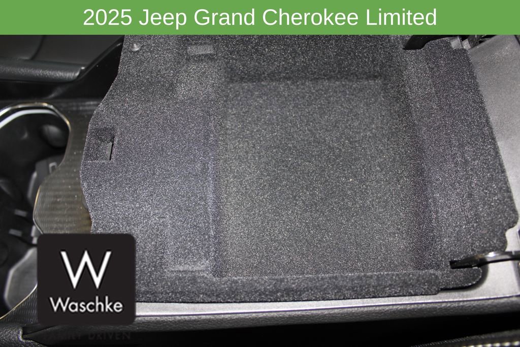 New 2025 Jeep Grand Cherokee Limited w/ Trailer Tow Package image 33