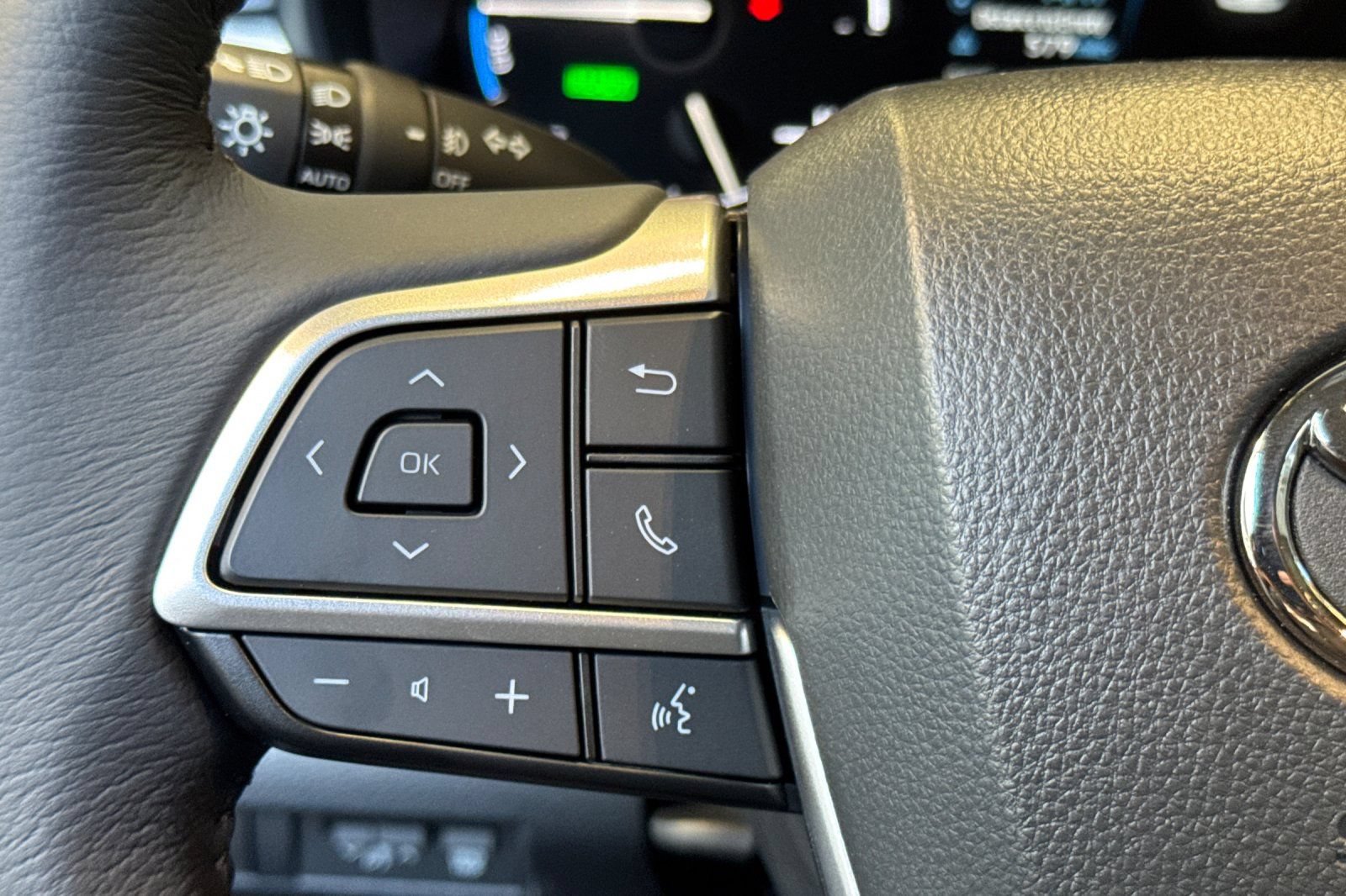 Used 2026 Toyota Sienna XLE FWD image 31