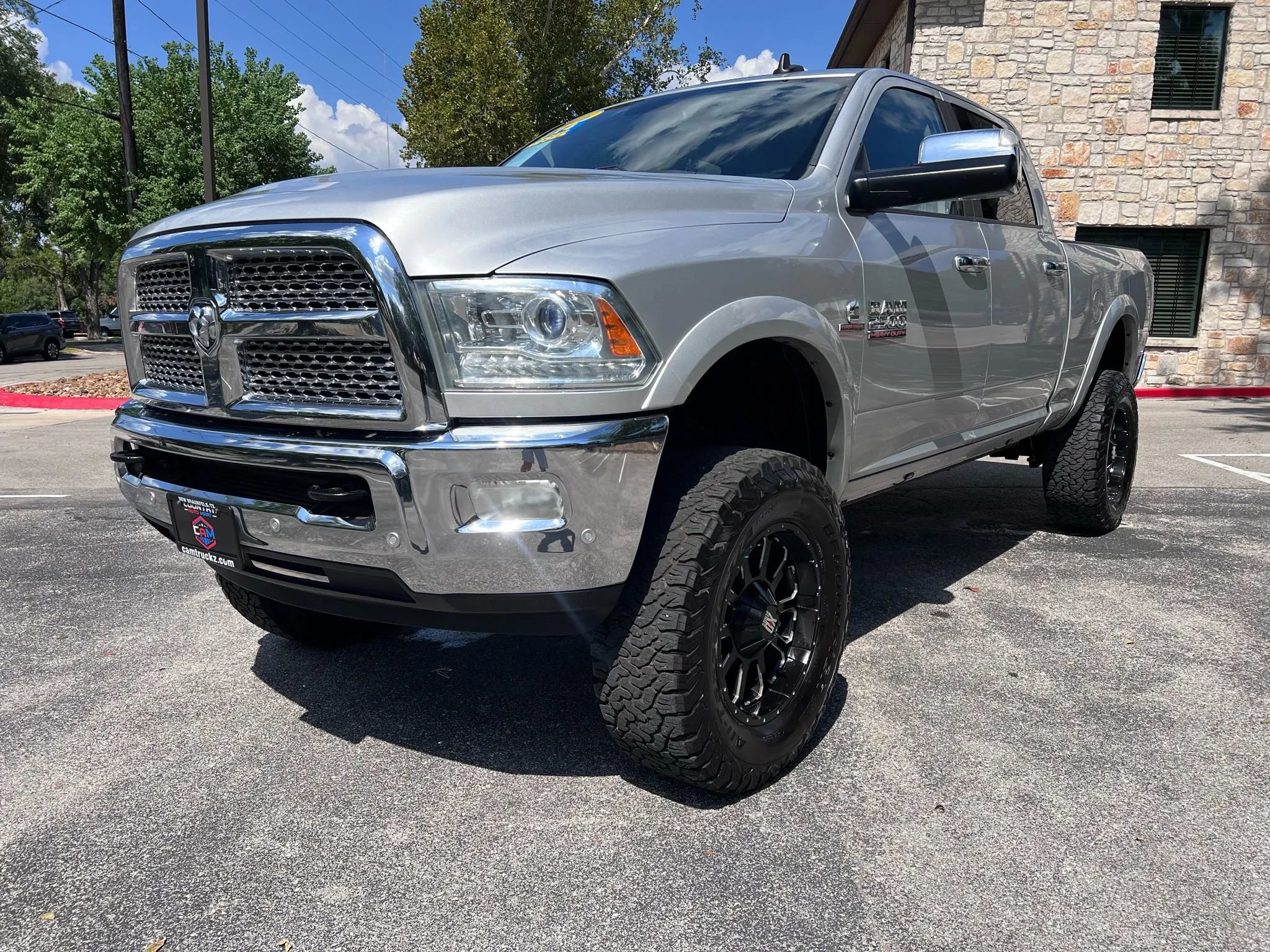 Used 2016 RAM 2500 Laramie image 1