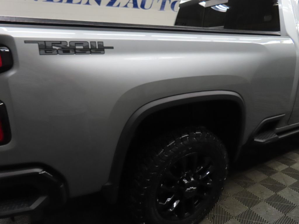 Used 2025 Chevrolet Silverado 2500 LTZ w/ LTZ Plus Package AWD/4WD image 42