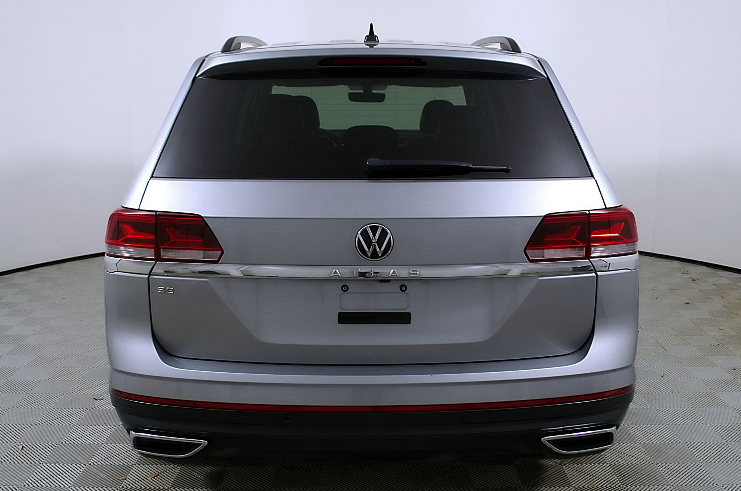 Used 2022 Volkswagen Atlas SE image 8