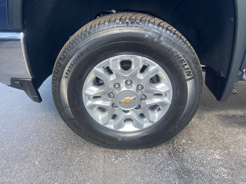 Used 2021 Chevrolet Silverado 3500 LTZ w/ LTZ Convenience Package AWD/4WD image 10