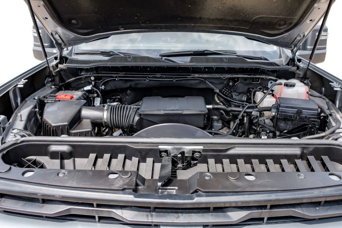 Used 2025 Chevrolet Silverado 2500 LT w/ Convenience Package image 56