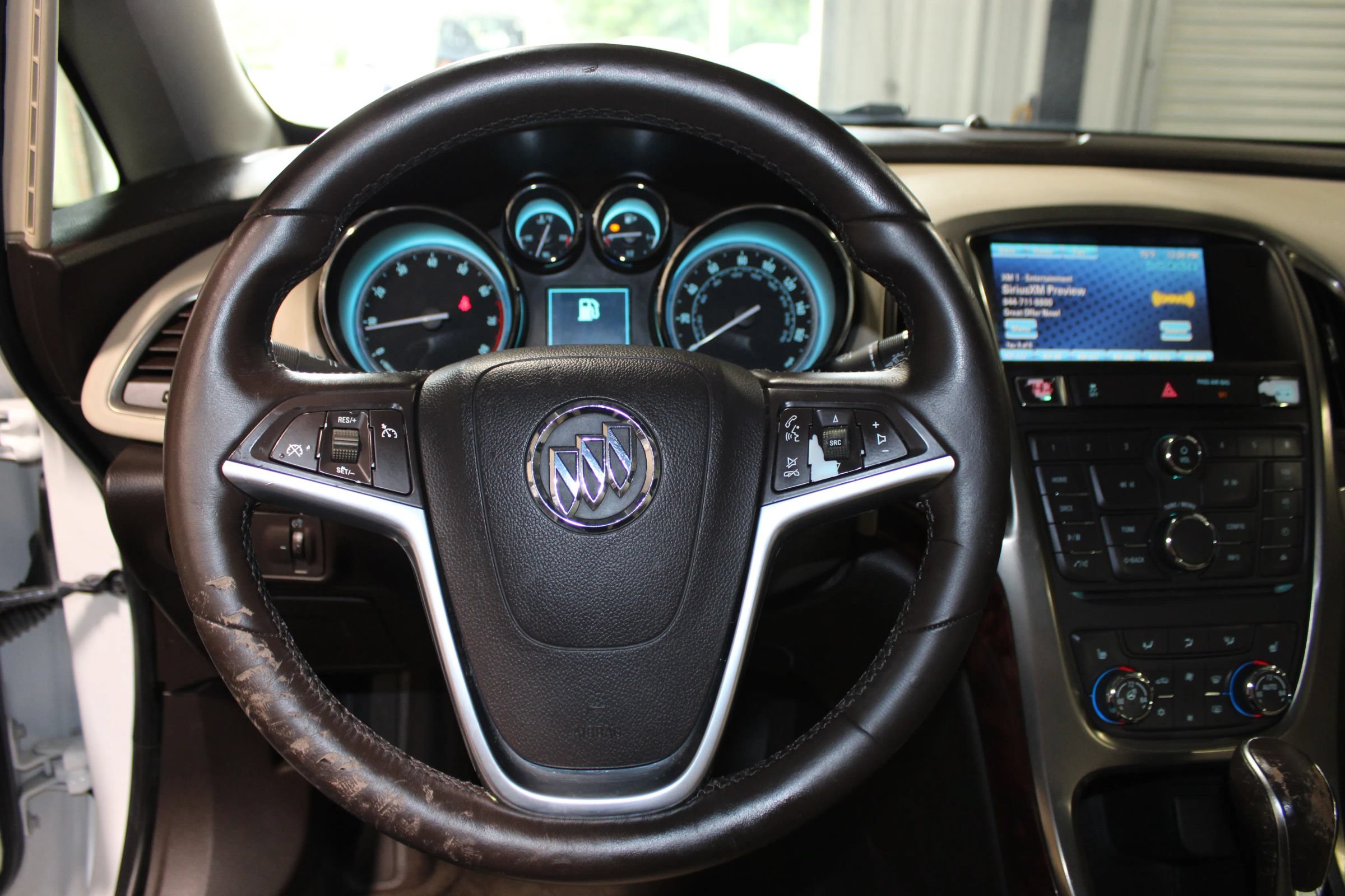 Used 2012 Buick Verano Leather FWD image 11