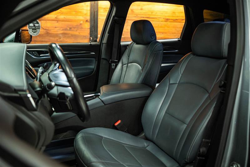 Used 2024 Buick Enclave Premium image 10