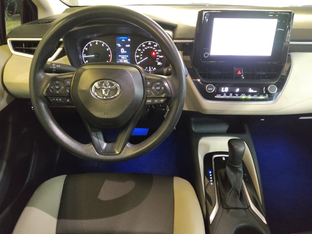 Used 2025 Toyota Corolla LE FWD image 22