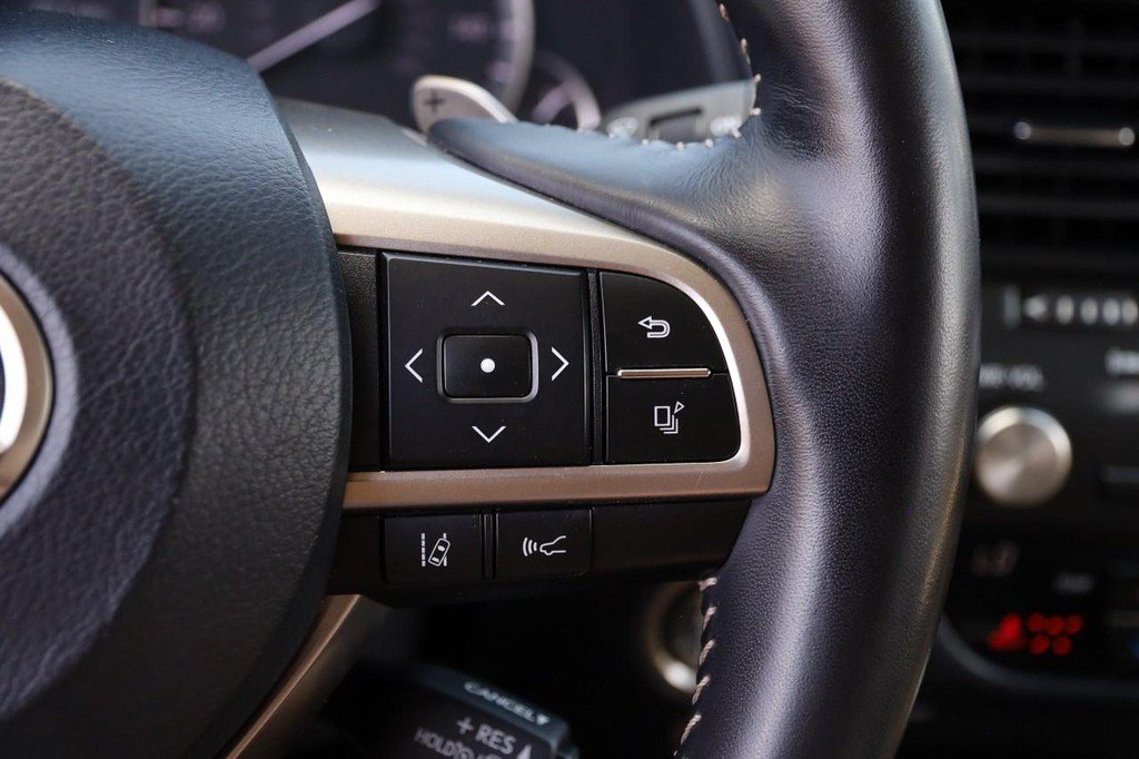 Used 2022 Lexus RX 350L Premium w/ Premium Package AWD/4WD image 15